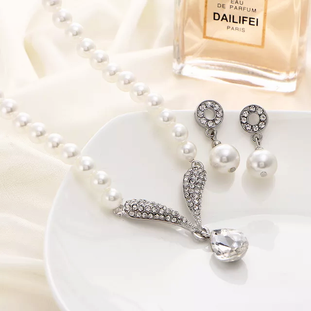 Pearl Jewel Earring, Bracelet & Necklace Combo