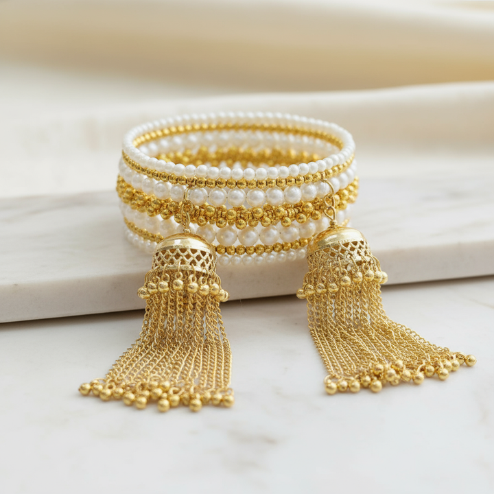 Spiral Kalira Pearl Bangle