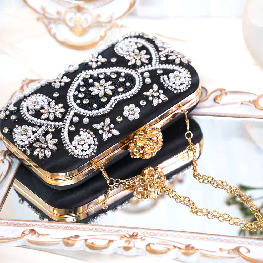 Classic Delight Clutch Bag