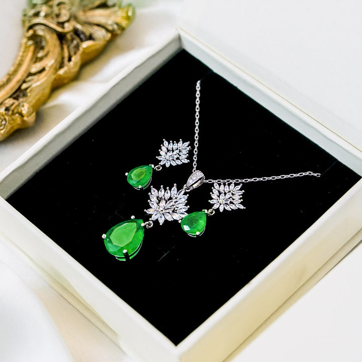 Emerald Necklace Set With Earrings