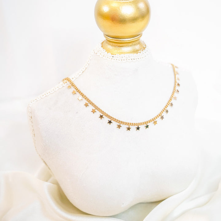 Star Celeb Dainty Necklace