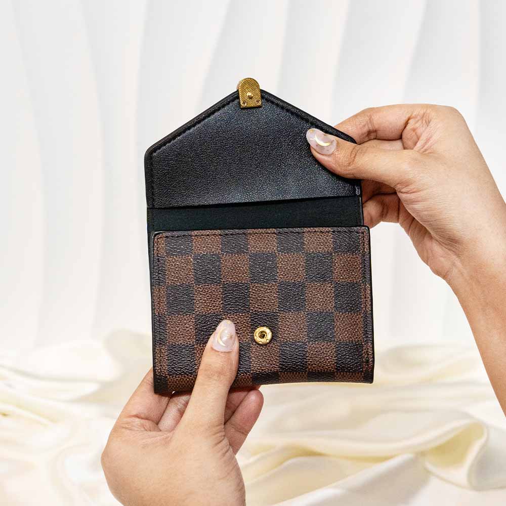 Vintage Monogram Cash & Card Wallet