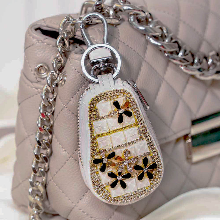 Dainty Flower Crystal keyholder