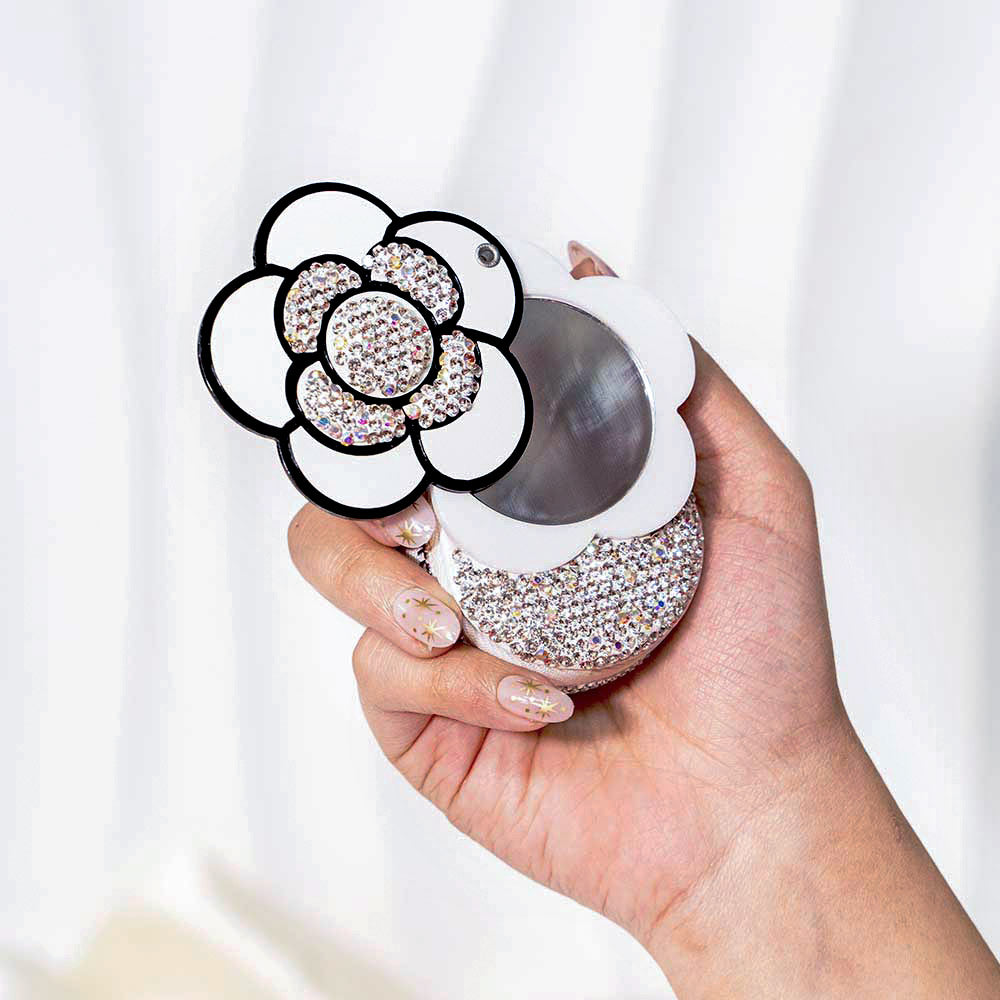 Flower Crystal Keyholder With Mirror