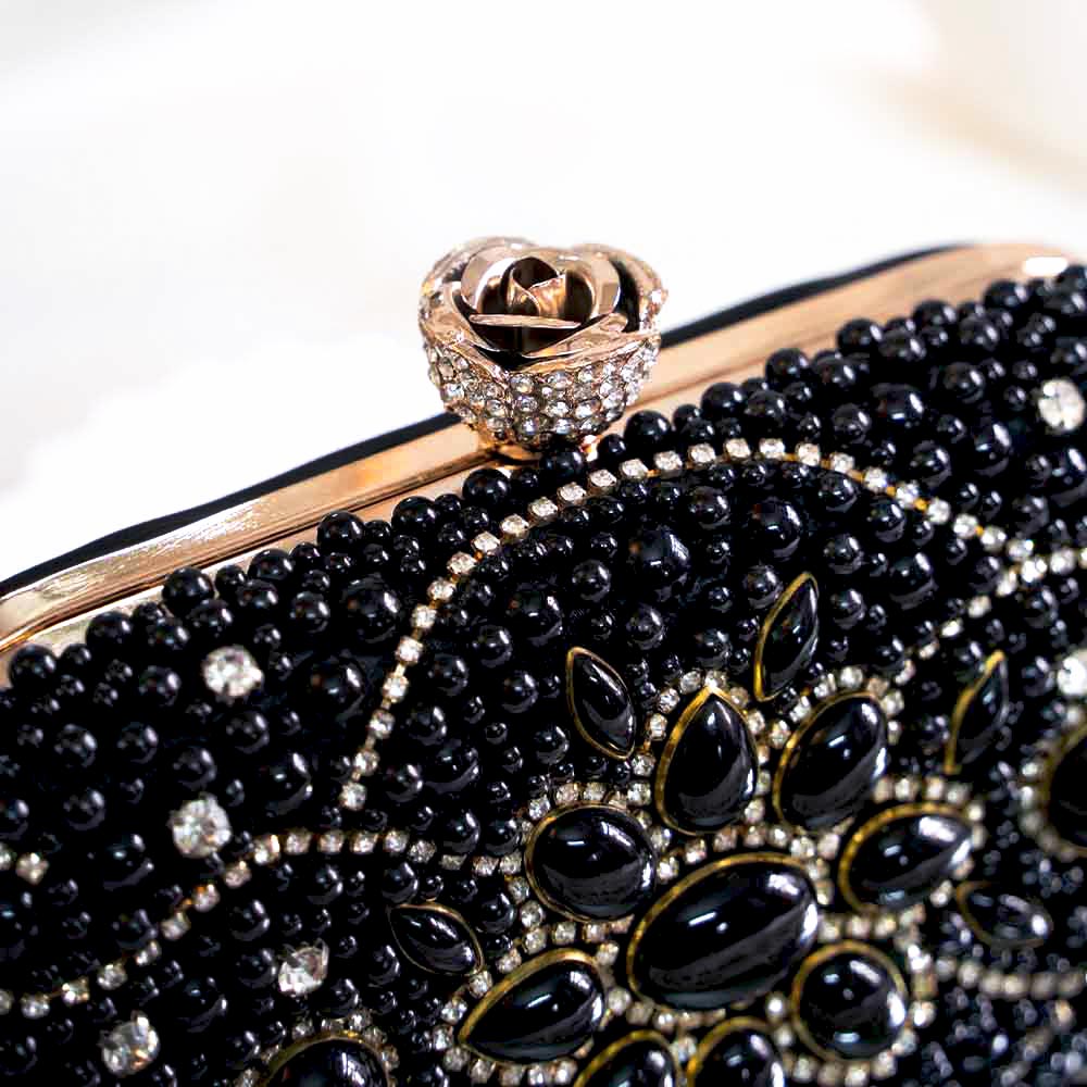 Jazzy Pearl Clutch Bag