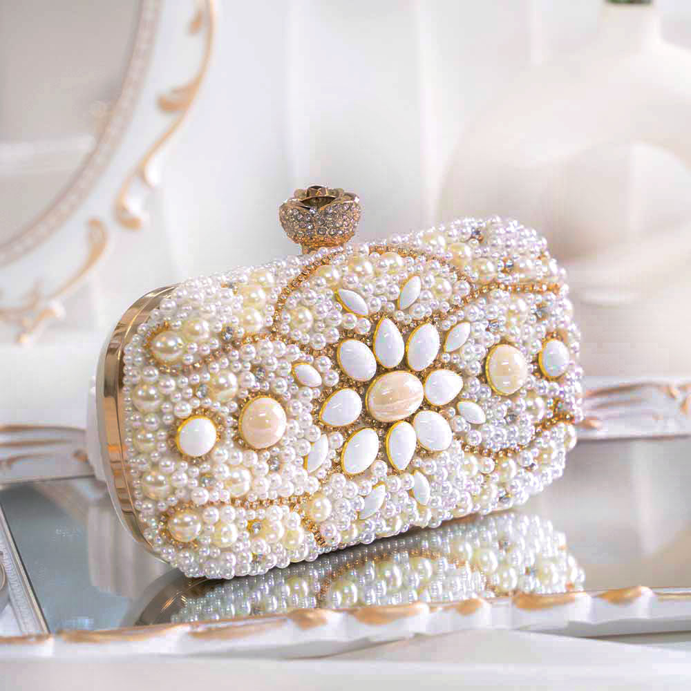 Jazzy Pearl Clutch Bag