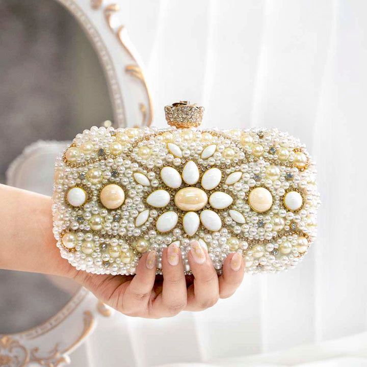 Jazzy Pearl Clutch Bag