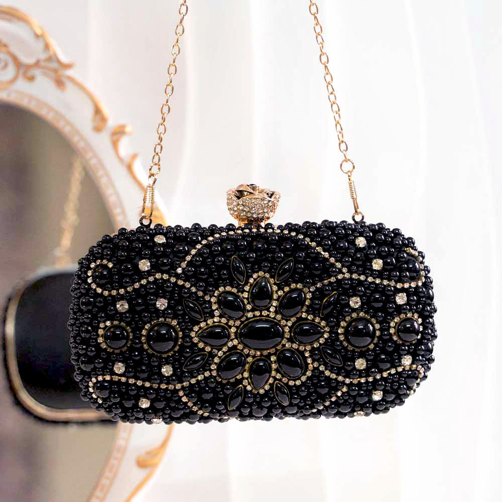 Jazzy Pearl Clutch Bag