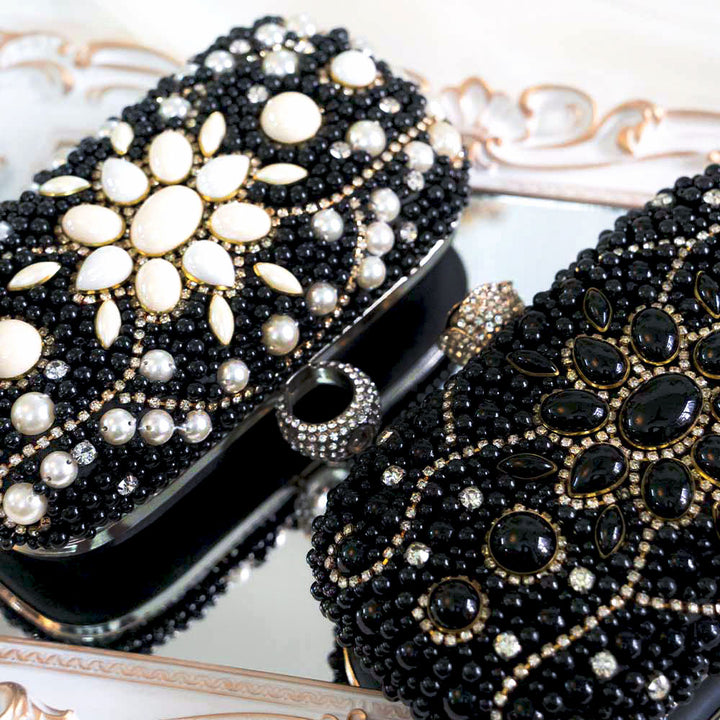 Jazzy Pearl Clutch Bag