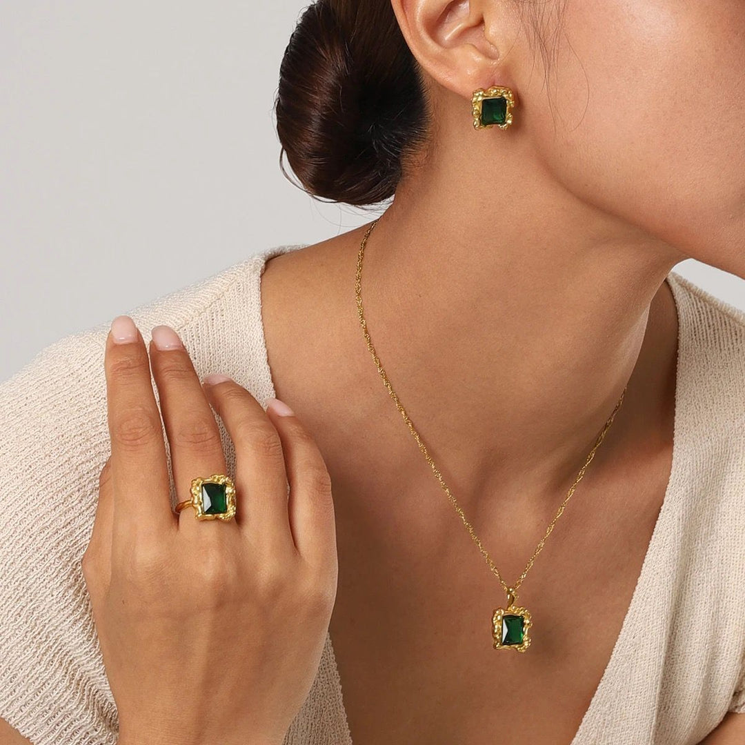 Emerald Essence Necklace Set Combo