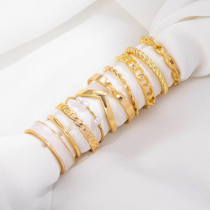 Chic Gold Rings Set Of 10